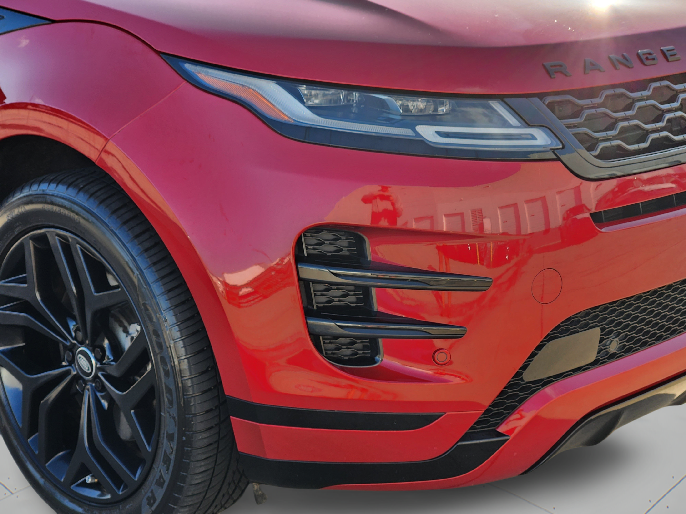 Used 2022 Land Rover Range Rover Evoque R-Dynamic SE AWD/4WD image 30