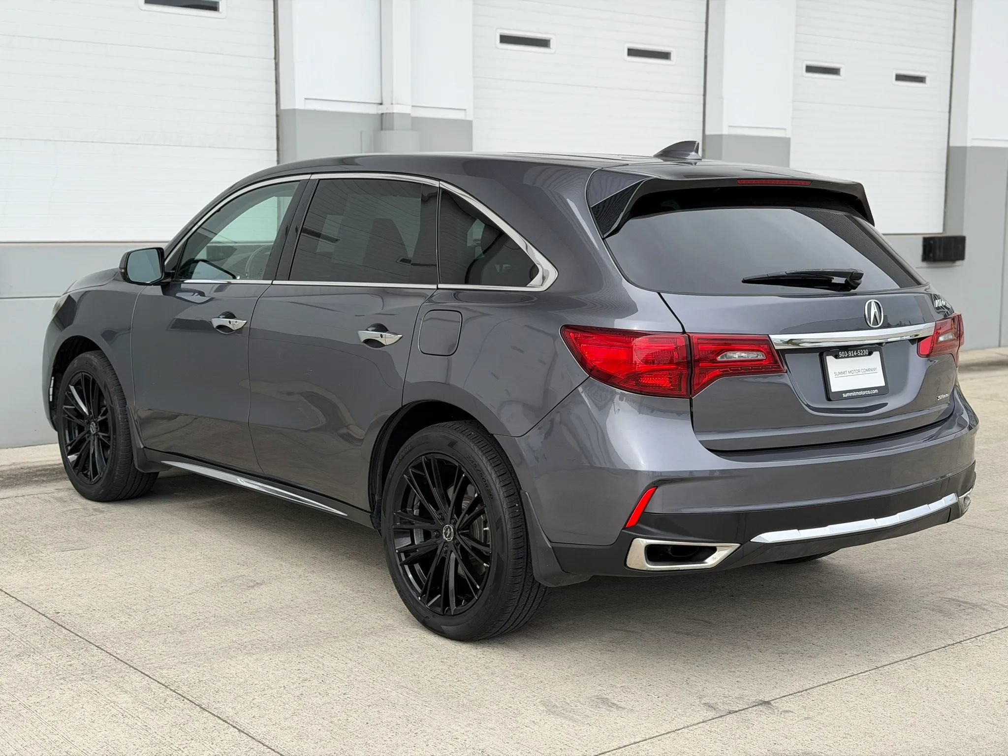 Used 2017 Acura MDX SH-AWD w/ Technology Package image 4