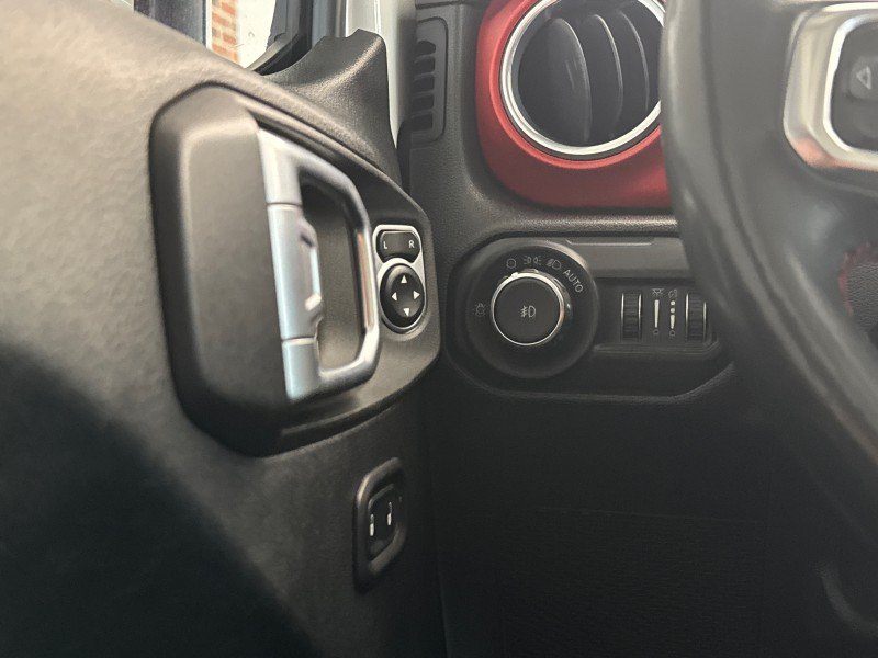 Used 2018 Jeep Wrangler Unlimited Rubicon AWD/4WD image 23