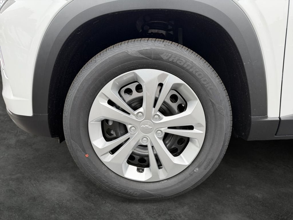 New 2026 Chevrolet Trax LS w/ Driver Confidence Package FWD image 4