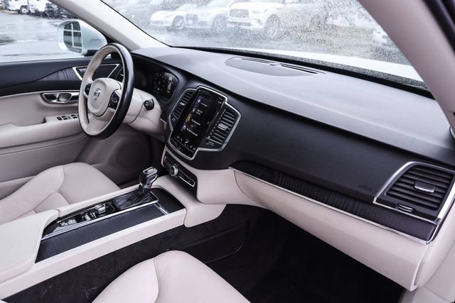 Used 2020 Volvo XC90 T6 Momentum w/ Protection Package Premier AWD/4WD image 57