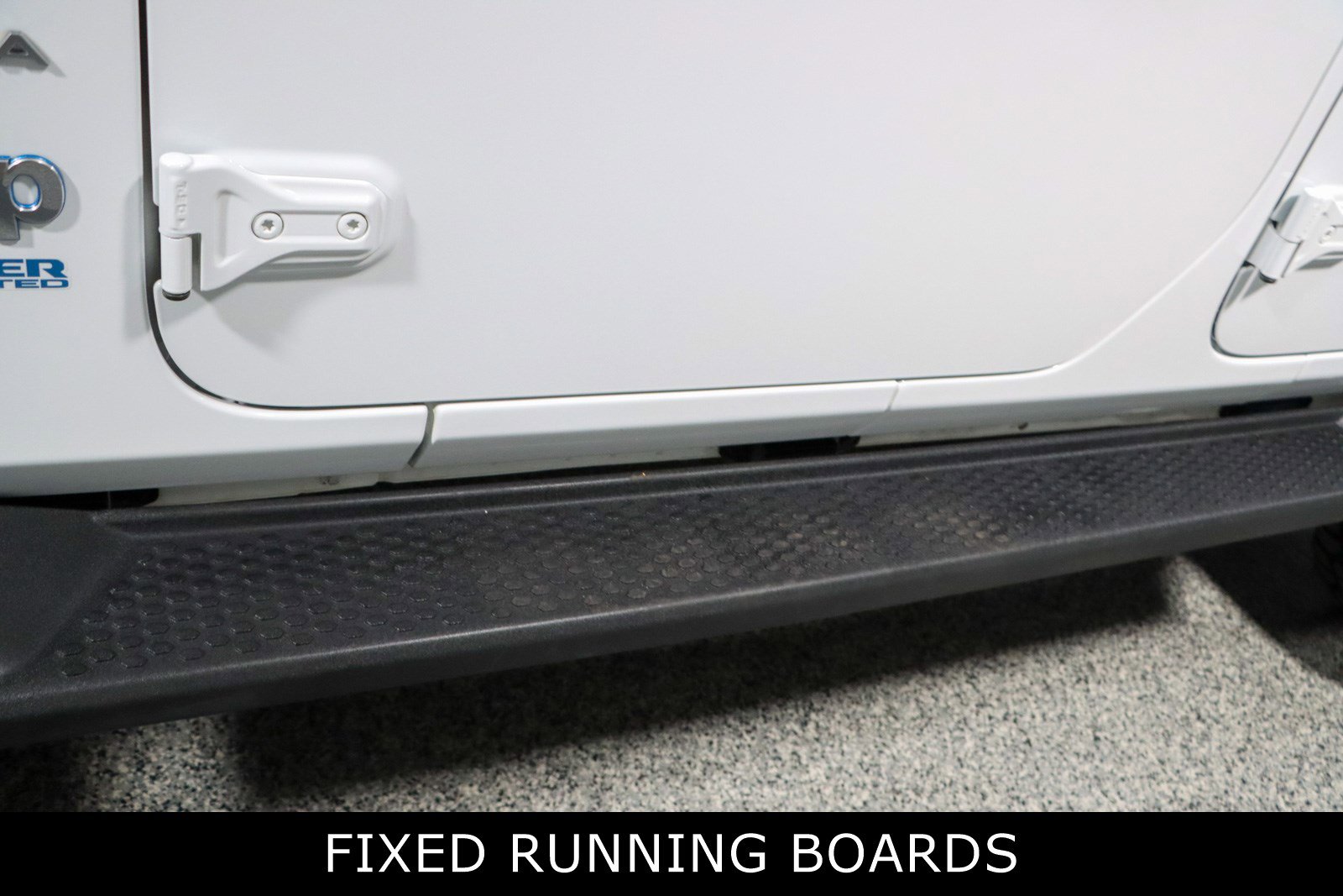 Used 2022 Jeep Wrangler Unlimited Sahara w/ Cold Weather Group image 13