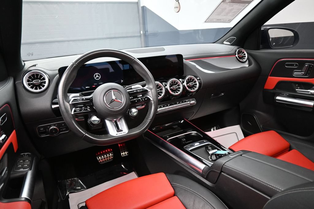 Used 2024 Mercedes-Benz GLA 35 AMG 4MATIC image 32