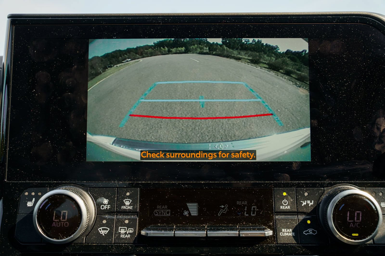 Used 2023 Toyota Highlander XLE FWD image 35