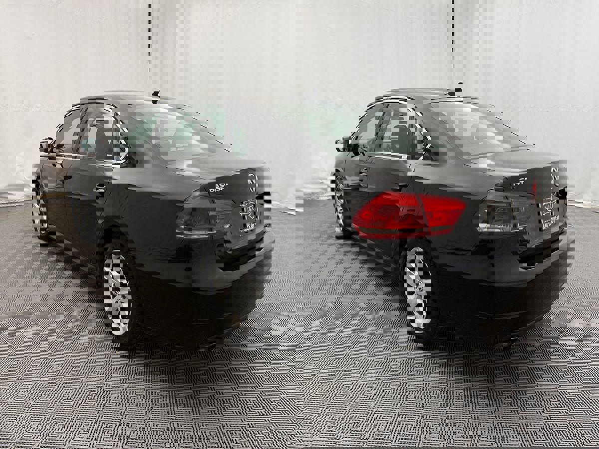 Used 2013 Volkswagen Passat 2.5 SE image 7