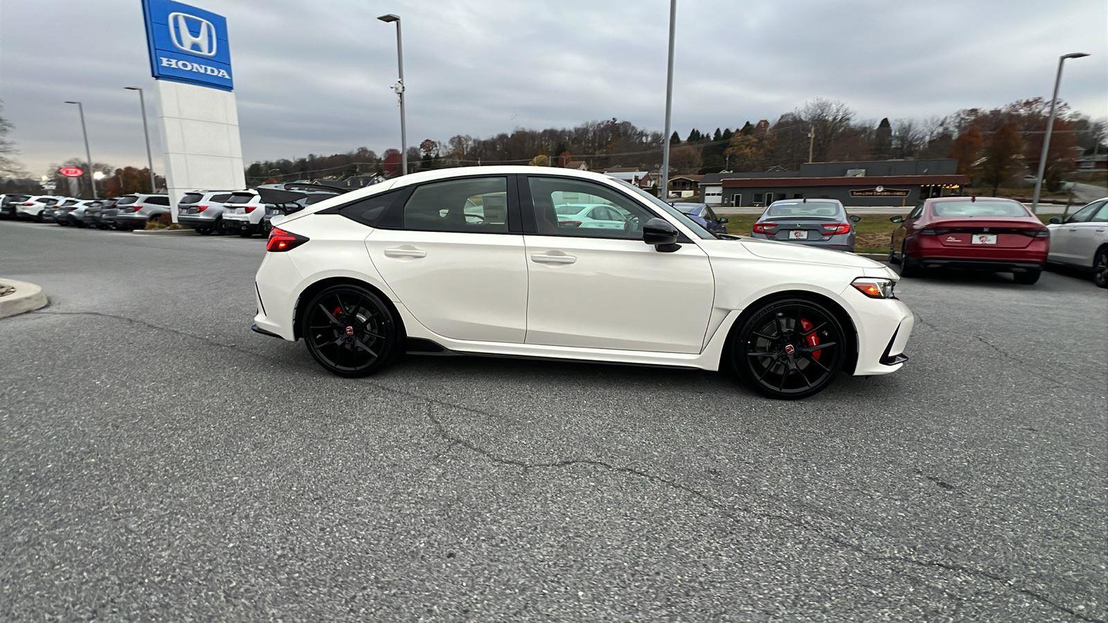 New 2025 Honda Civic Type R image 3