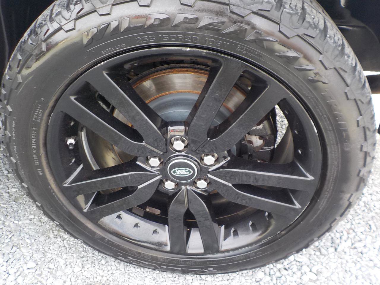 Used 2015 Land Rover LR4 HSE AWD/4WD image 36