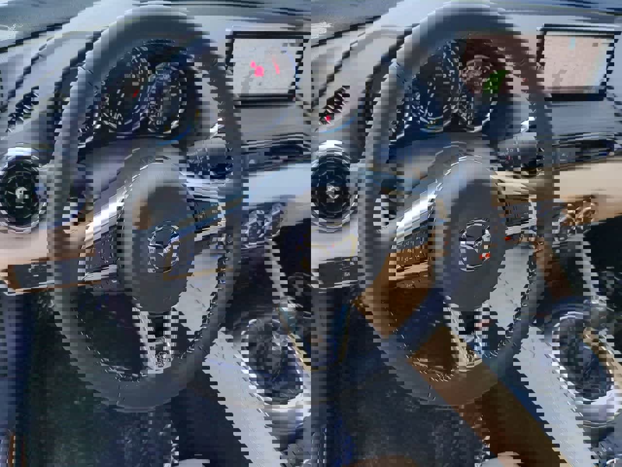 New 2025 MAZDA MX-5 Miata Grand Touring w/ Weather Package image 17