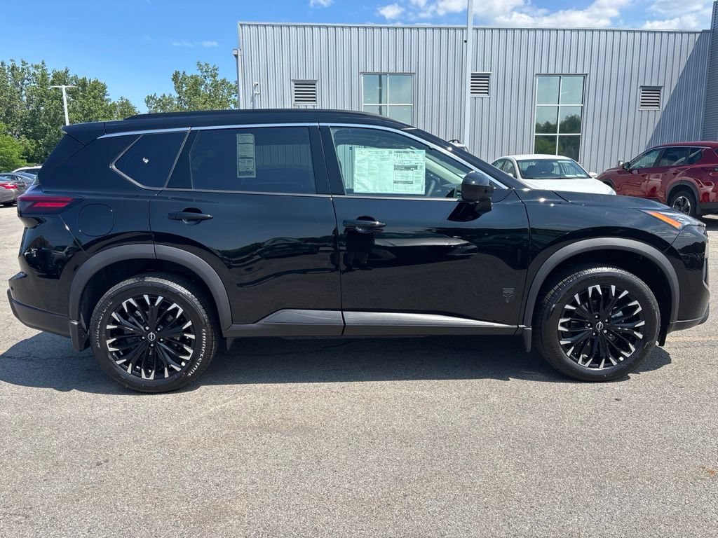 New 2026 Nissan Rogue Dark Armor AWD/4WD image 4