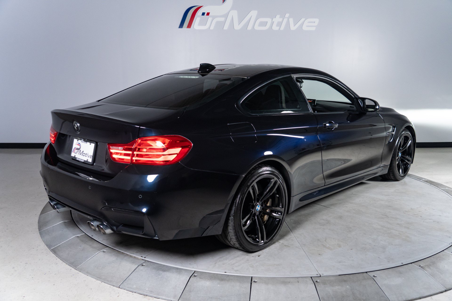 Used 2015 BMW M4 Coupe RWD image 10