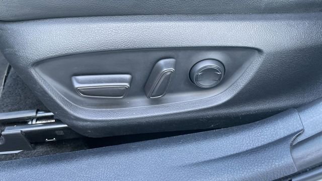 Used 2024 Toyota Camry XSE FWD image 12