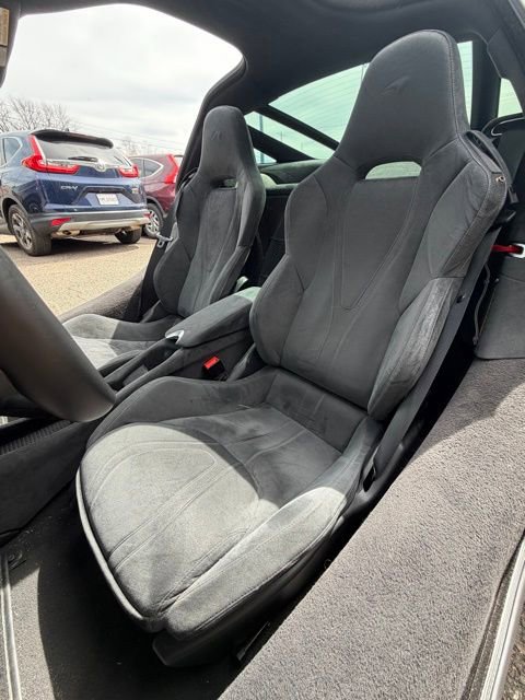 Used 2018 McLaren 720S RWD image 14