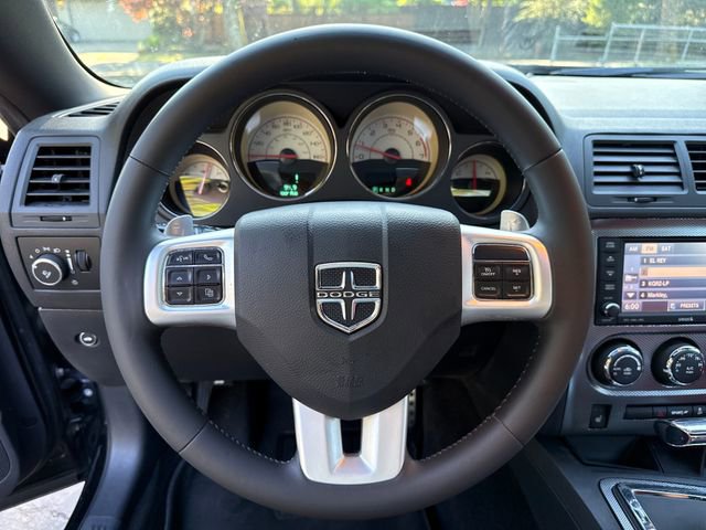 Used 2014 Dodge Challenger R/T Plus RWD image 15
