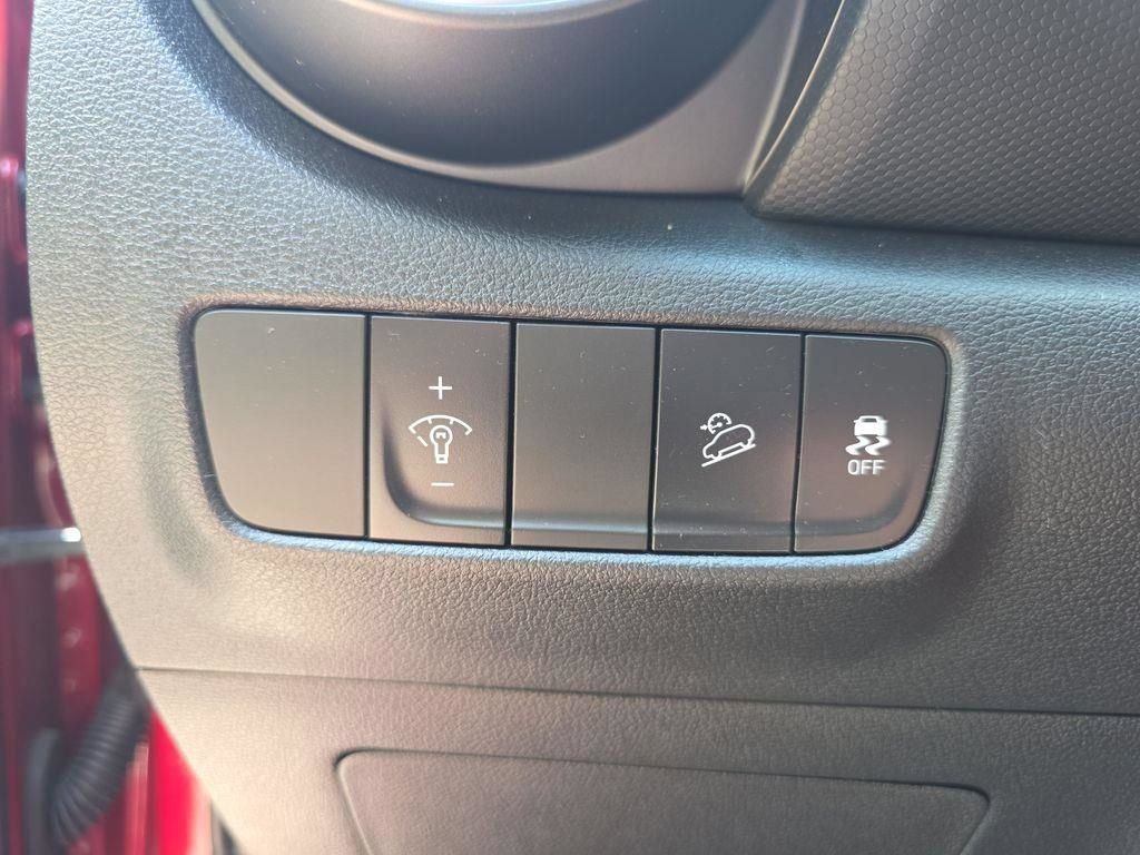 Used 2023 Hyundai Kona SEL w/ Convenience Package AWD/4WD image 23