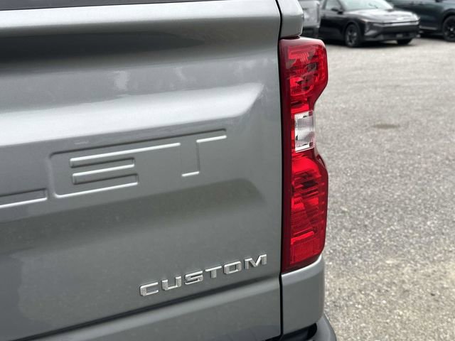 Used 2023 Chevrolet Silverado 1500 Custom AWD/4WD image 29