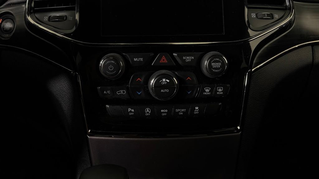 Used 2020 Jeep Grand Cherokee Limited X AWD/4WD image 26