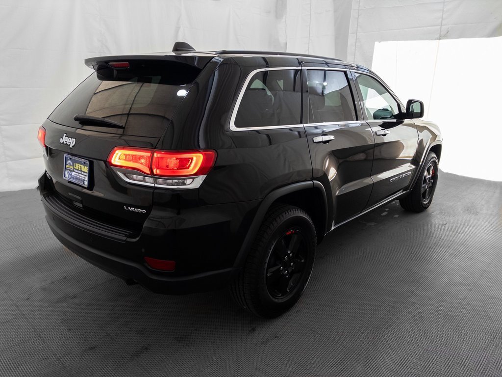 Used 2018 Jeep Grand Cherokee Laredo image 9