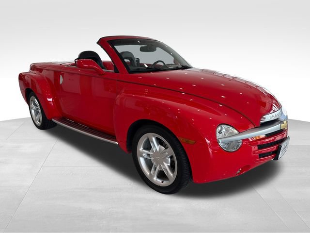 Used 2004 Chevrolet SSR w/ Preferred Equipment Group RWD image 9