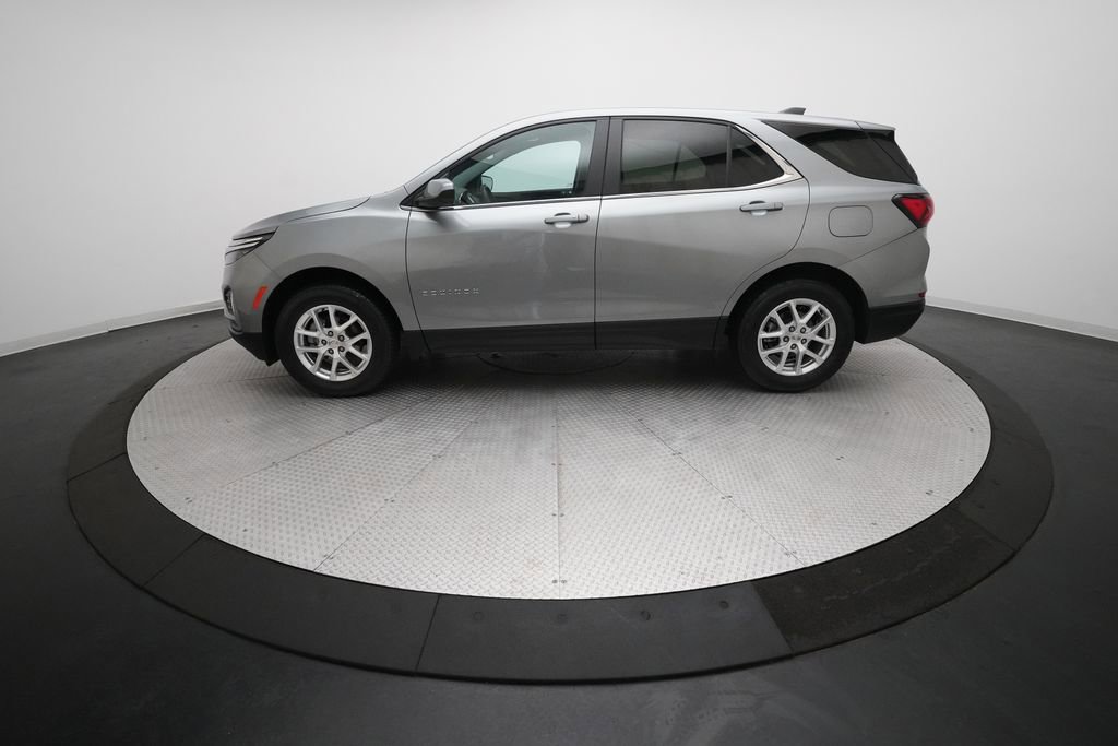 Used 2024 Chevrolet Equinox LT AWD/4WD image 24