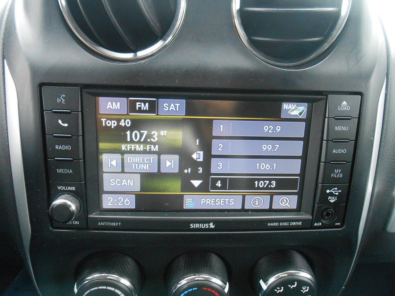 Used 2015 Jeep Compass High Altitude AWD/4WD image 13