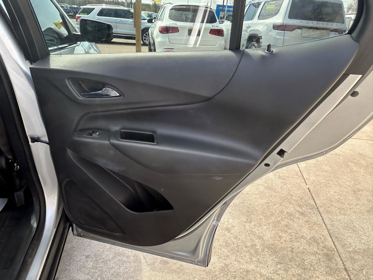 Used 2019 Chevrolet Equinox LT AWD/4WD image 15