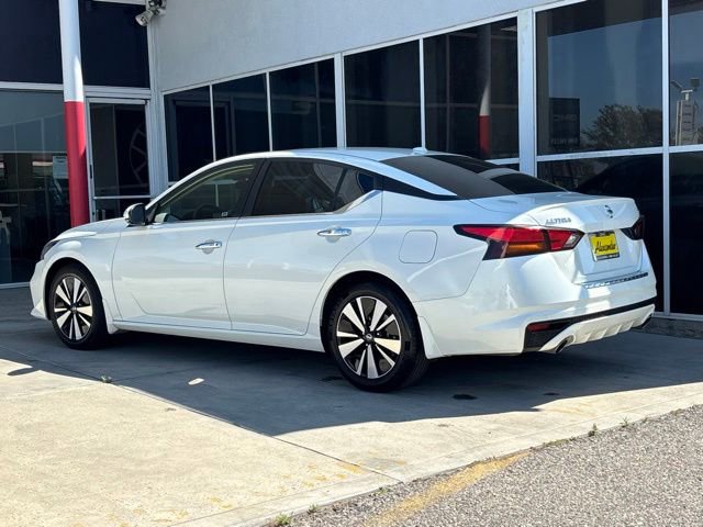 Used 2021 Nissan Altima 2.5 SV w/ SV Premium Package FWD image 4
