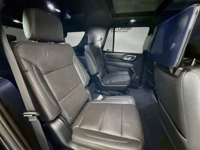 Used 2024 Chevrolet Tahoe High Country w/ Advanced Technology Package AWD/4WD image 31