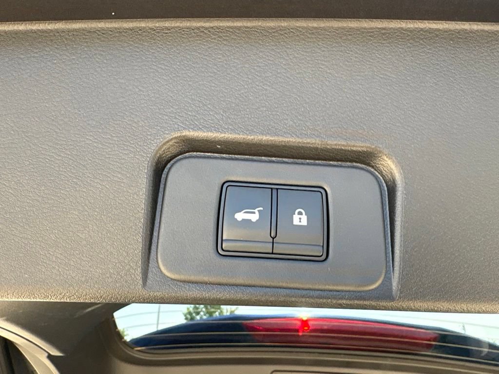 Used 2026 Nissan Rogue SV AWD/4WD image 26