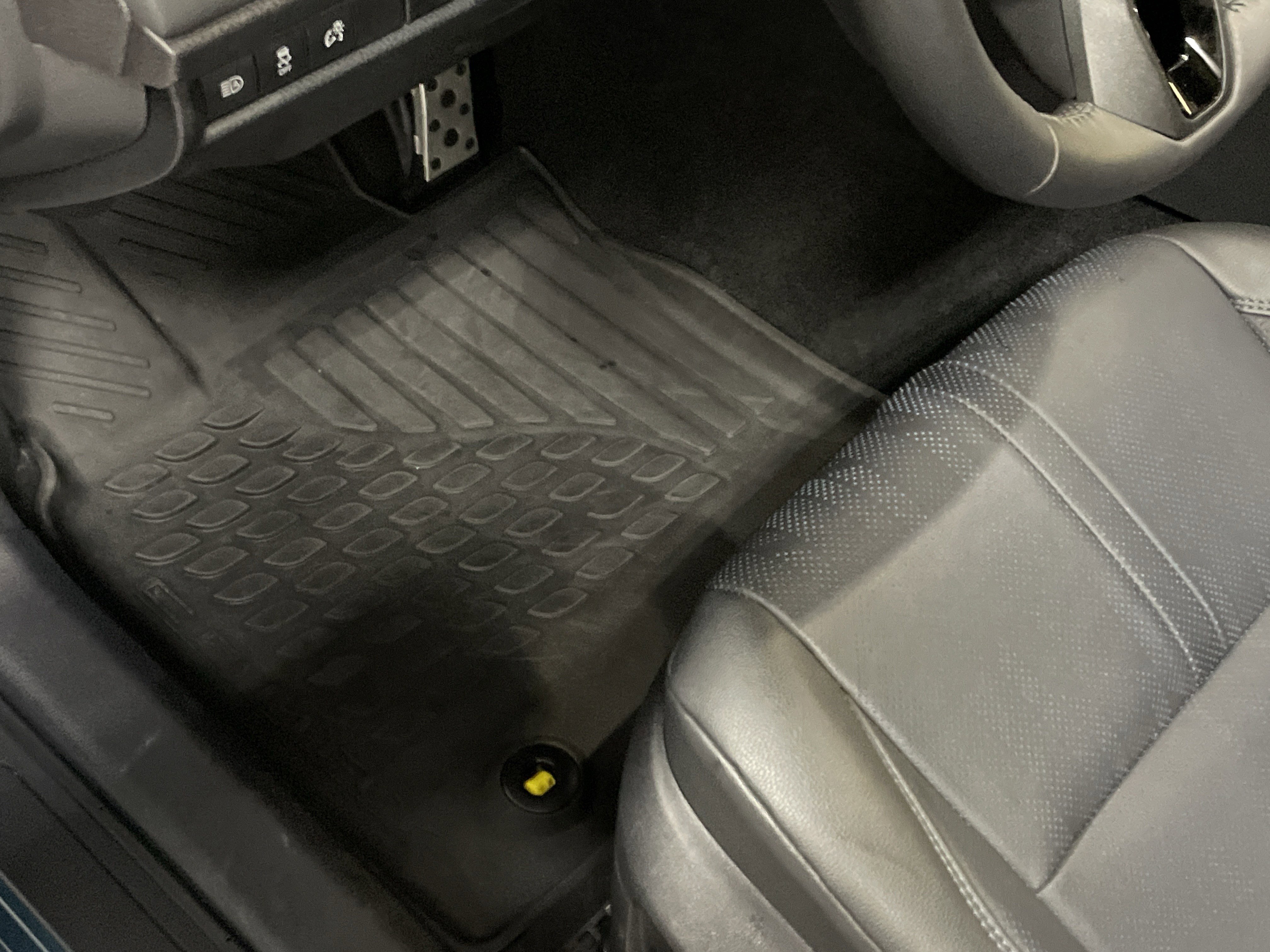 Used 2025 Toyota Camry XSE image 17