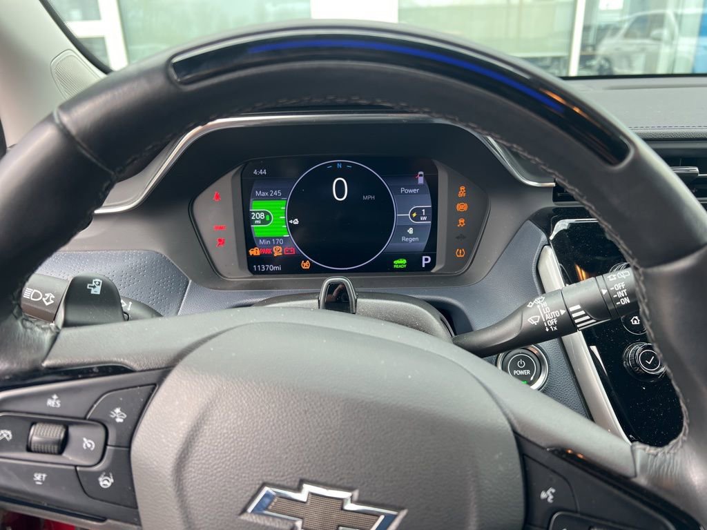 Used 2022 Chevrolet Bolt EUV Premier w/ Super Cruise Package image 11