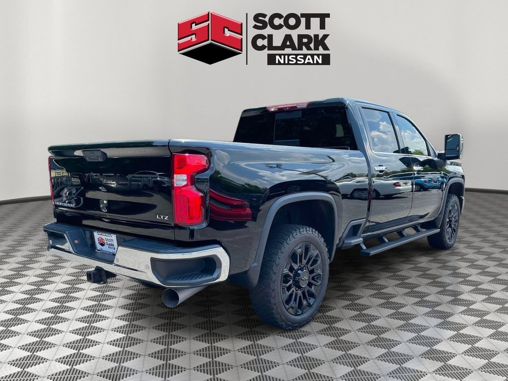 Used 2024 Chevrolet Silverado 2500 LTZ w/ LTZ Convenience Package AWD/4WD image 6