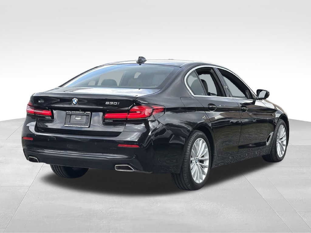 Used 2023 BMW 530i xDrive w/ Premium Package AWD/4WD image 8