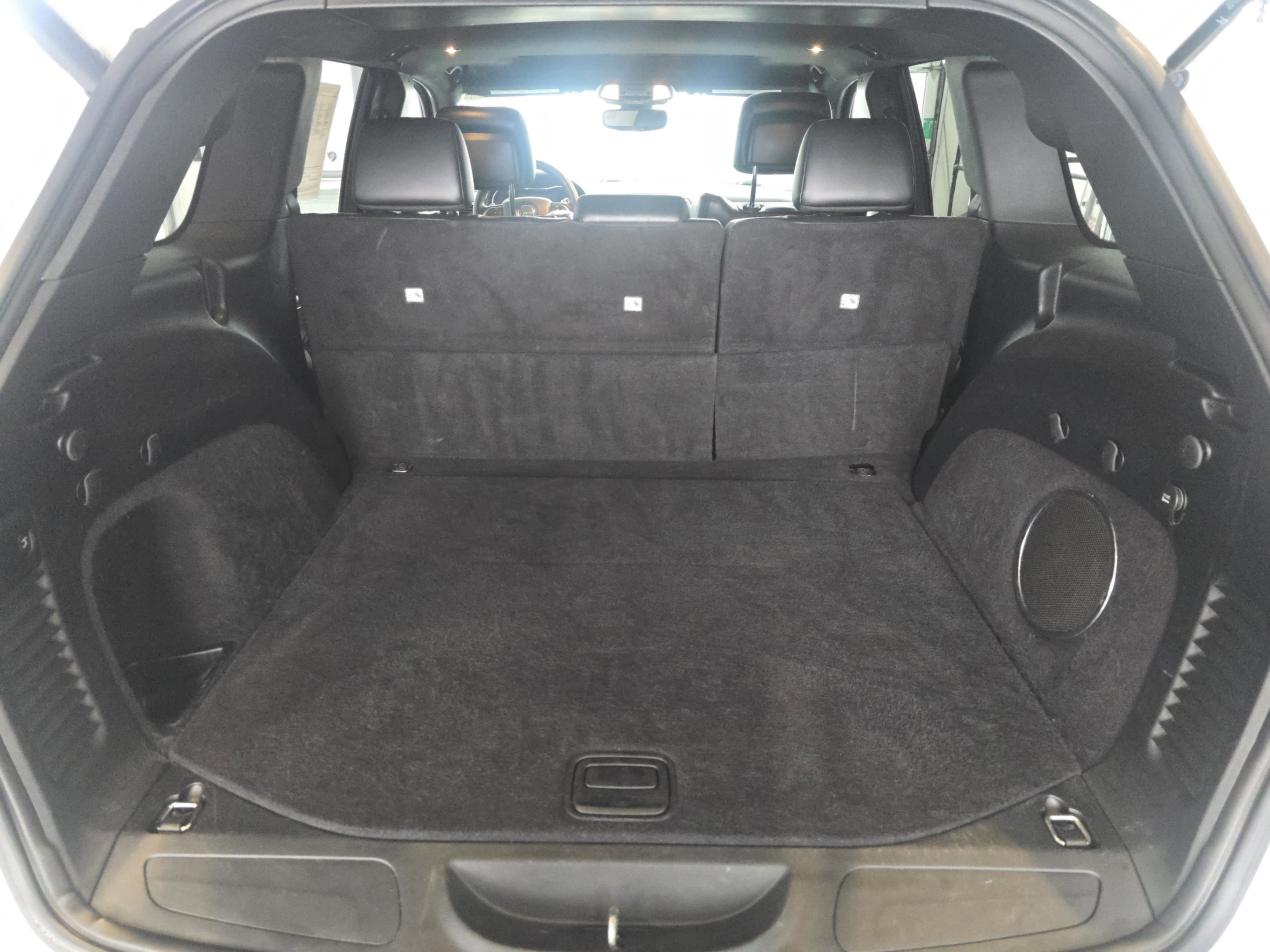 Used 2017 Jeep Grand Cherokee Altitude image 28