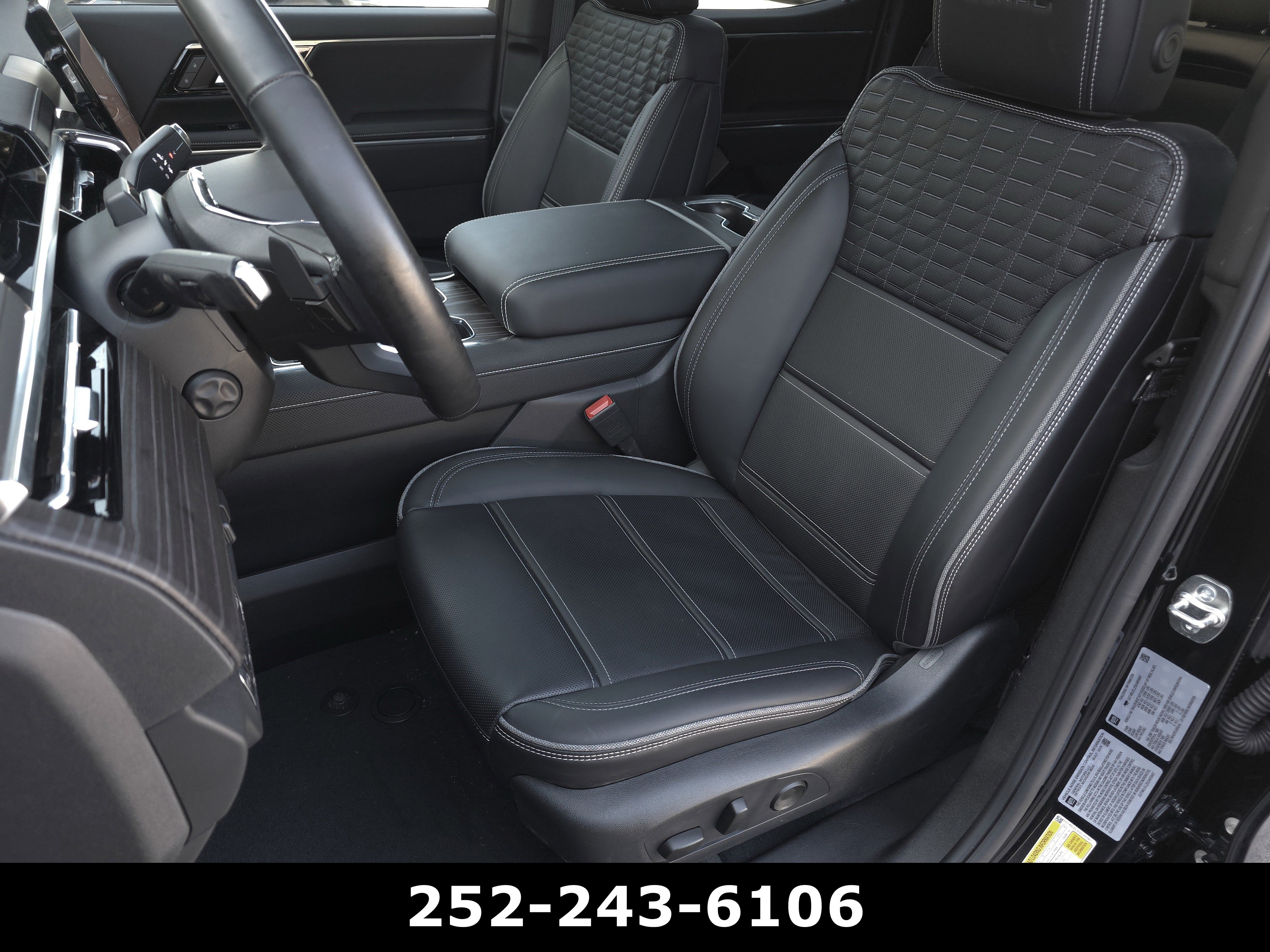 Used 2025 GMC Sierra EV Denali AWD/4WD image 9