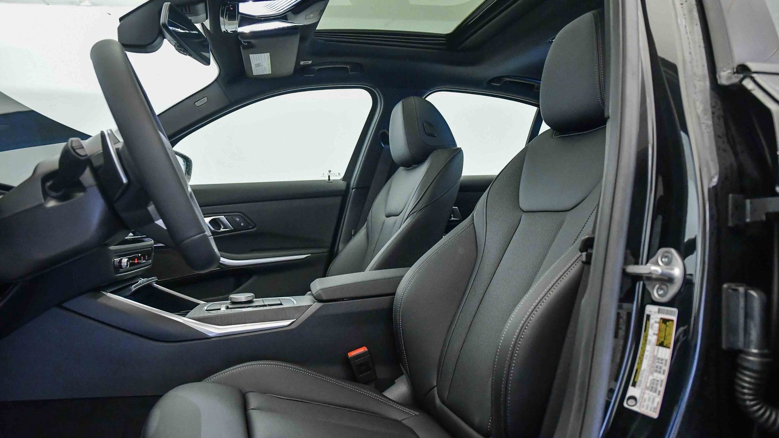 New 2026 BMW 330i Sedan w/ M Sport Package image 22