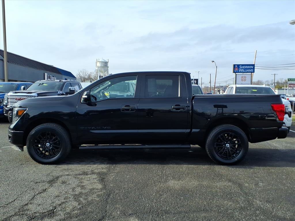 Used 2018 Nissan Titan SV w/ SV Convenience Package image 7