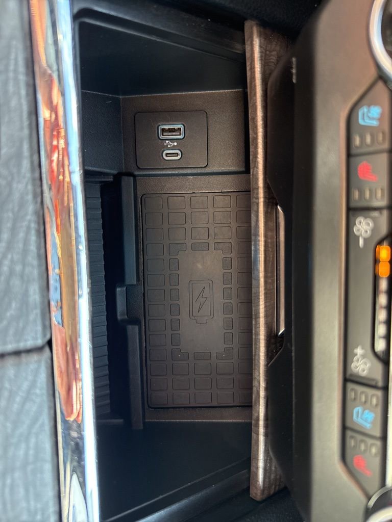 Used 2021 Ford Expedition Limited AWD/4WD image 27