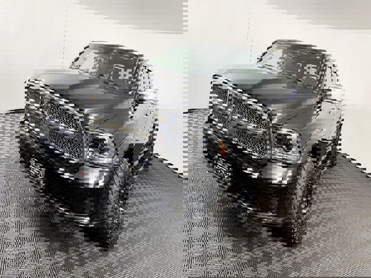 Used 2015 RAM 1500 Laramie Limited image 32