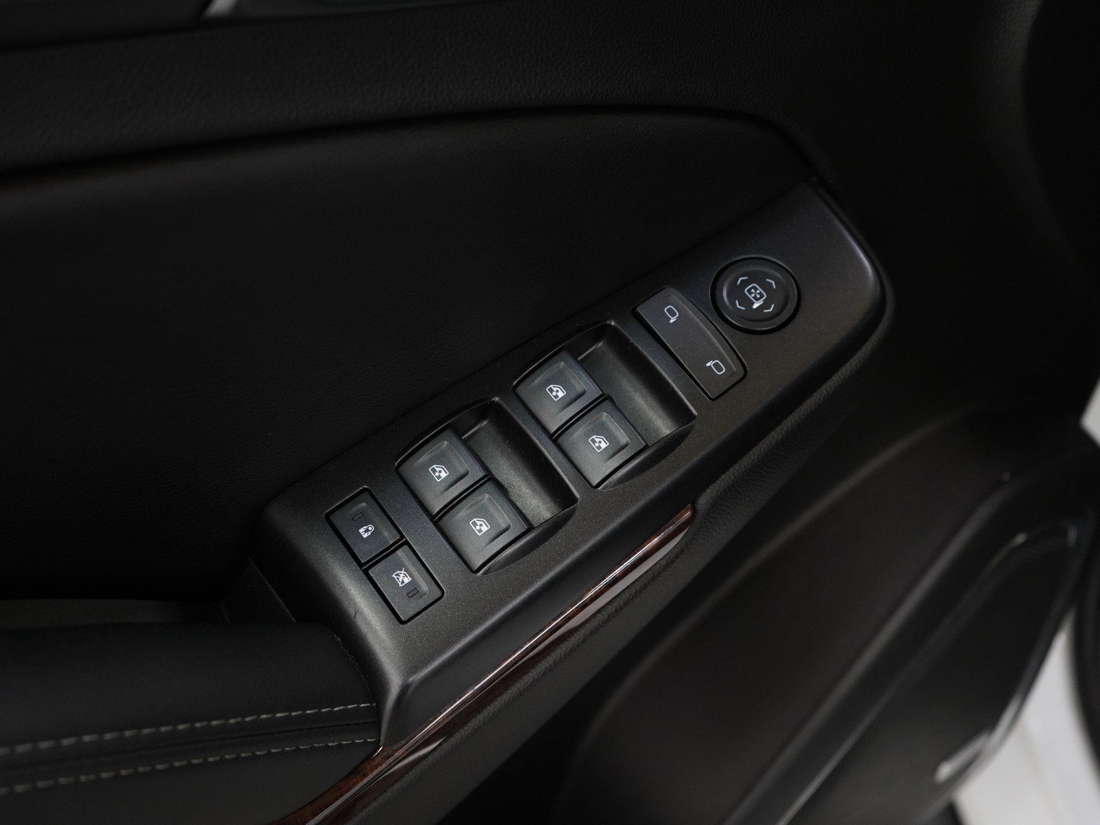 Used 2019 GMC Yukon SLE w/ SLE Value Package AWD/4WD image 20