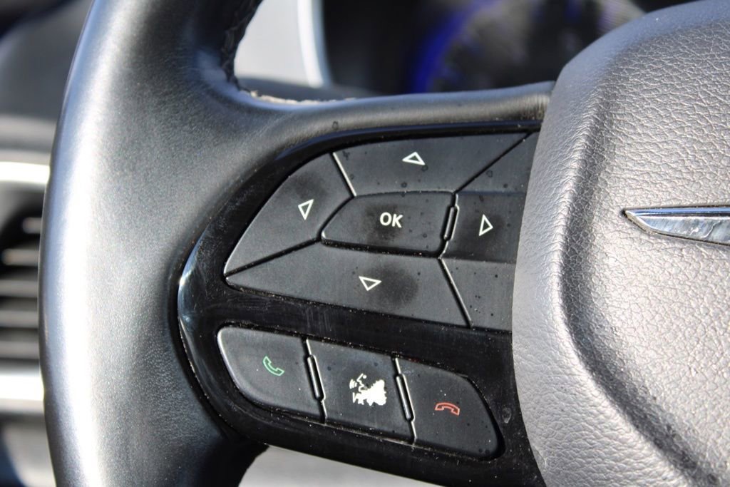 Used 2018 Chrysler Pacifica Touring-L w/ Premium Audio Group image 34