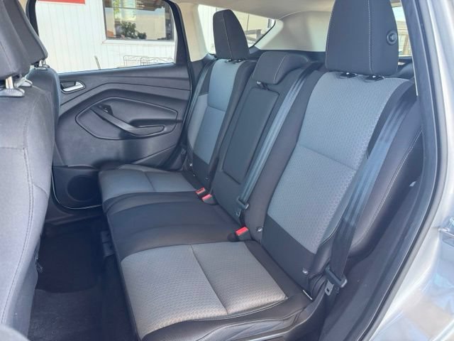 Used 2018 Ford Escape SE FWD image 21