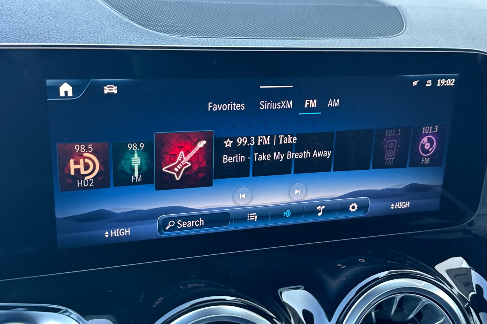 New 2026 Mercedes-Benz GLB 250 250 image 18