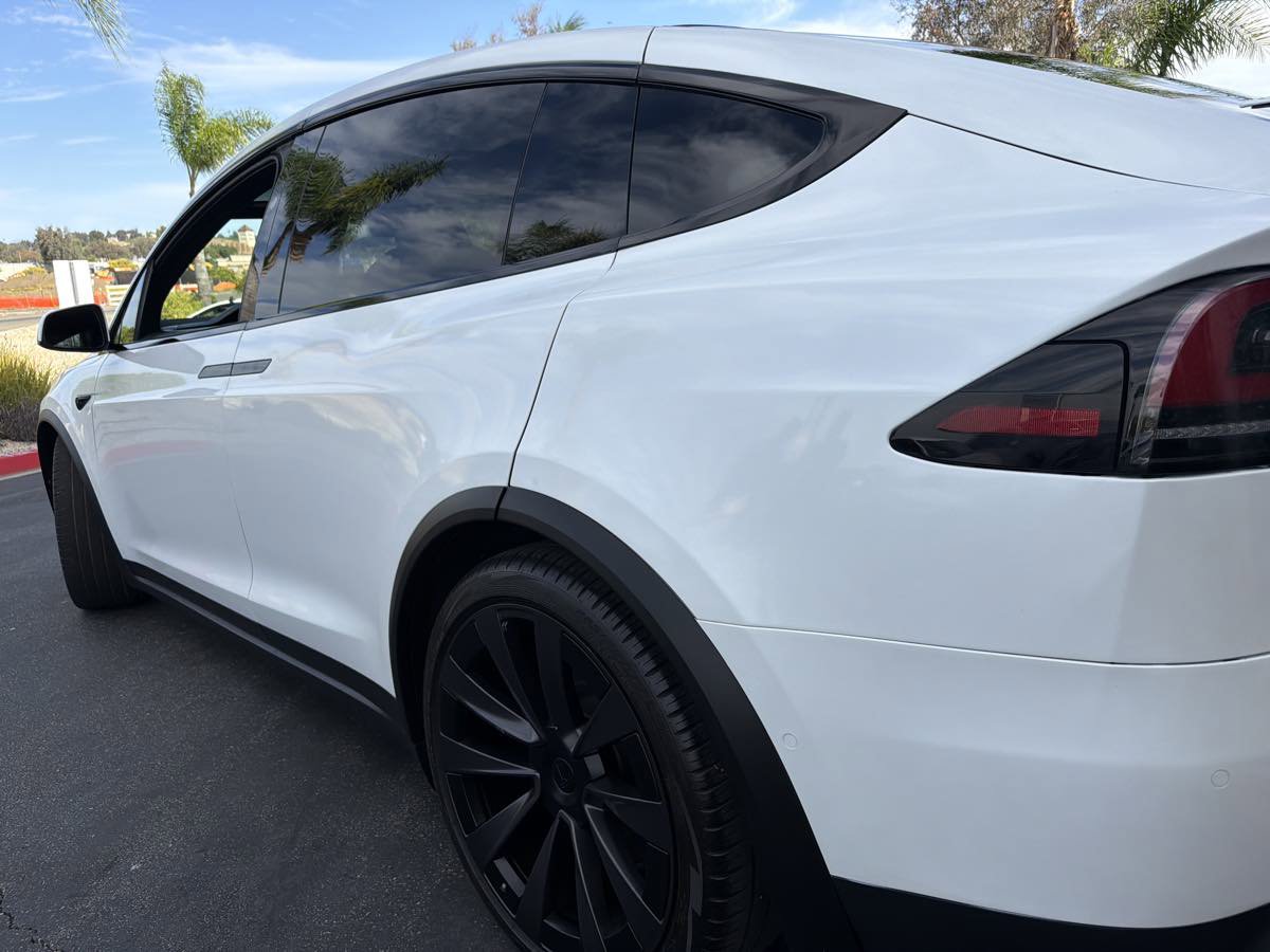 Used 2023 Tesla Model X AWD/4WD image 18