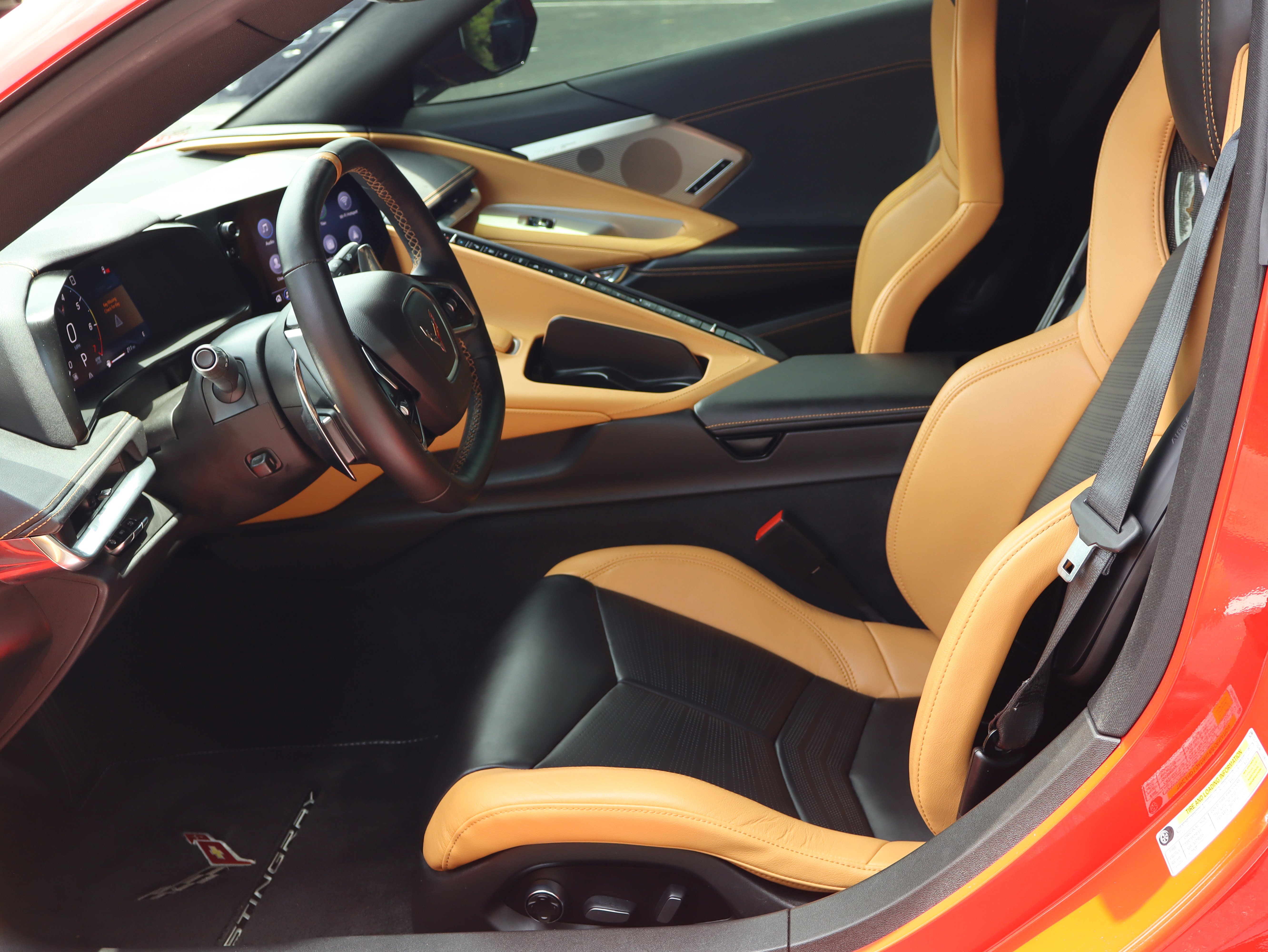 Used 2020 Chevrolet Corvette Stingray Preferred Cpe w/ 2LT Preferred Equipment Group RWD image 18