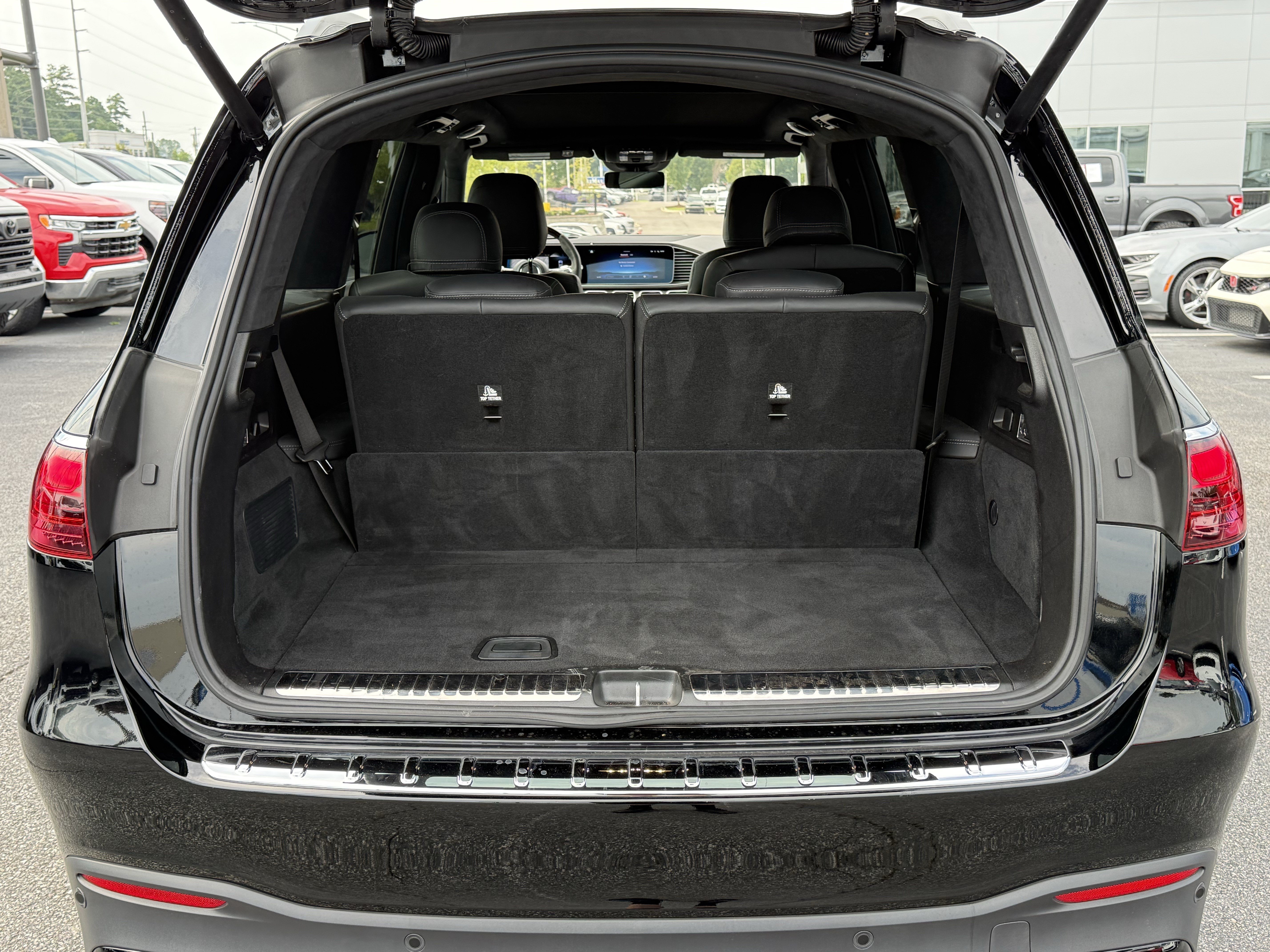 Used 2024 Mercedes-Benz GLS 63 AMG 4MATIC image 33