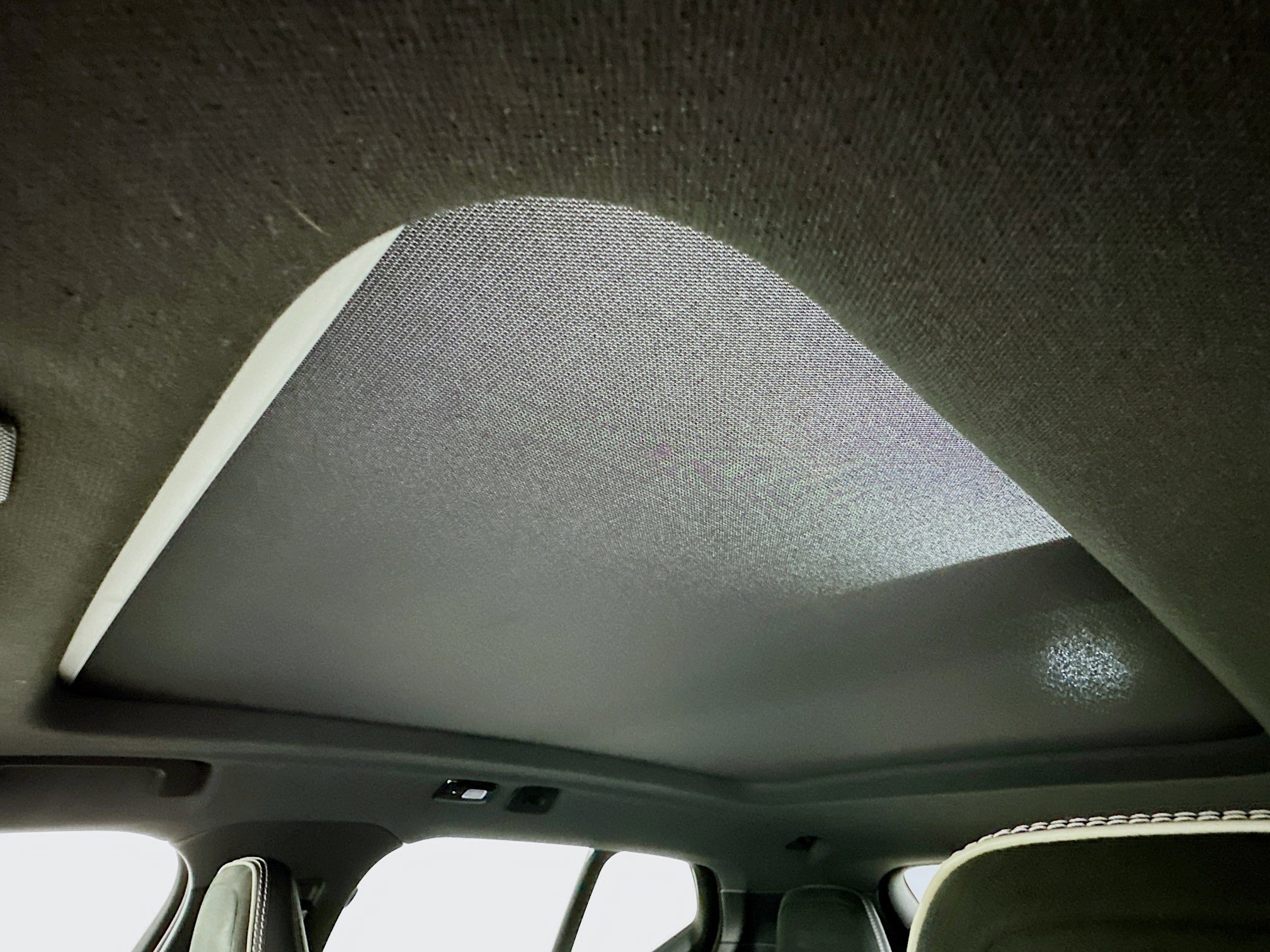 Used 2021 Volvo XC40 P8 Recharge w/ Advanced Package image 26