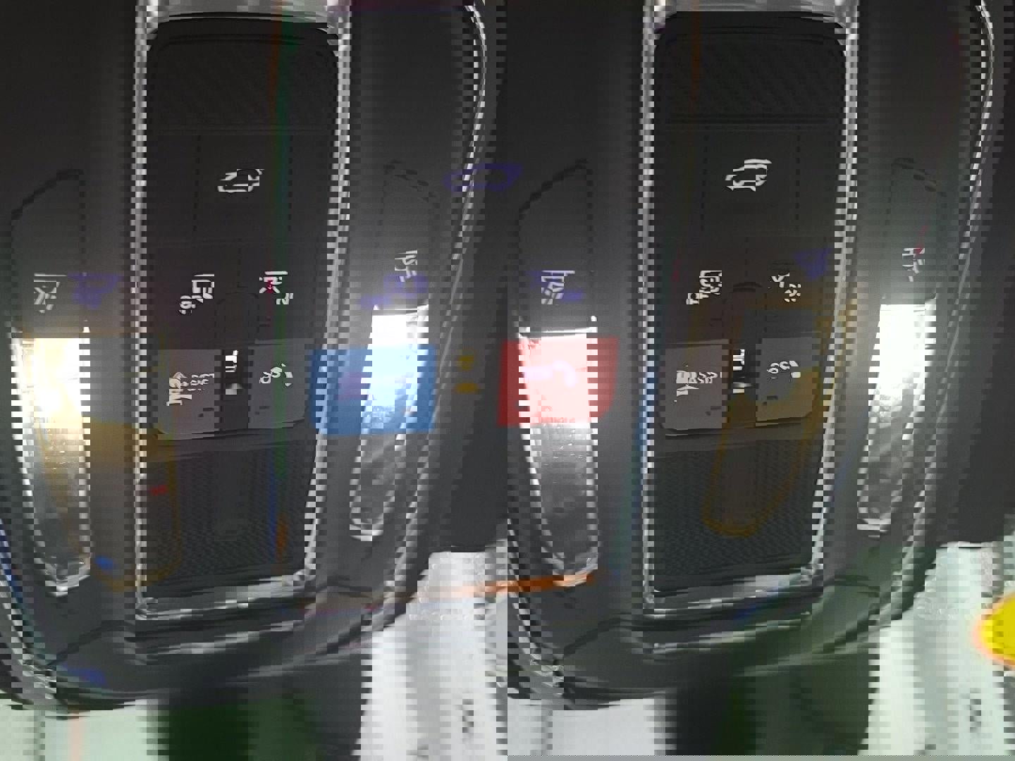 Used 2024 Jeep Grand Cherokee Limited image 19