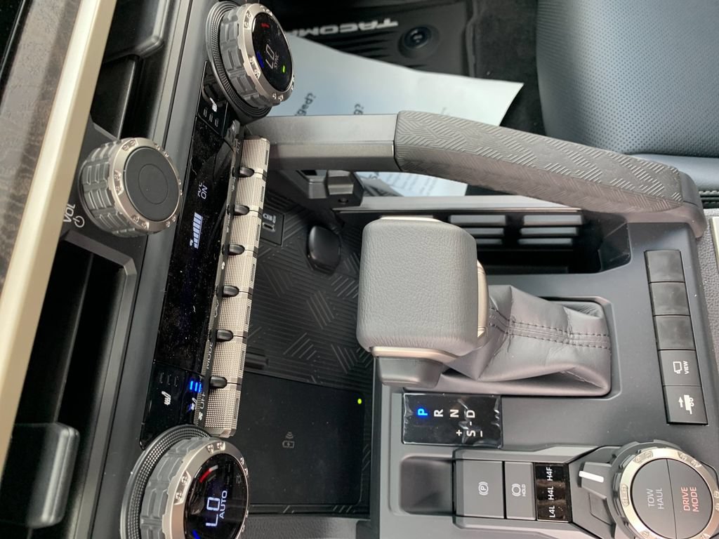 New 2026 Toyota Tacoma Limited AWD/4WD image 22