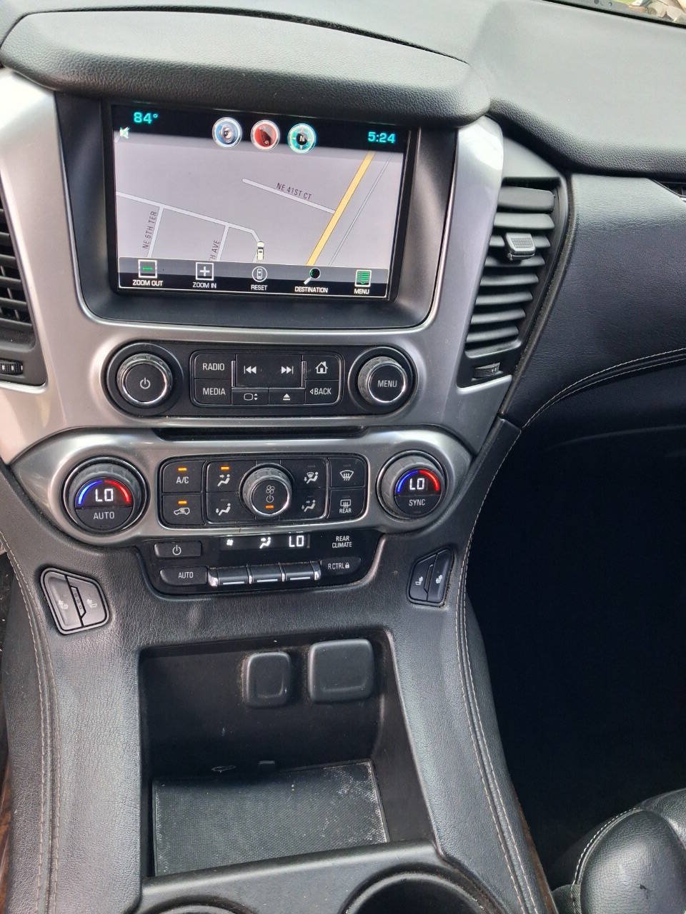 Used 2015 Chevrolet Suburban LT AWD/4WD image 12