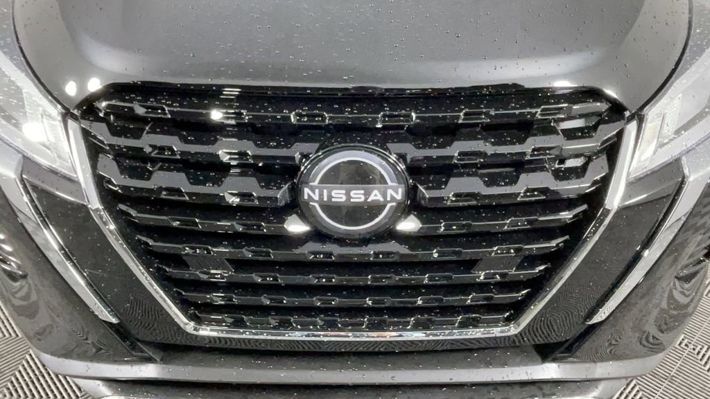 New 2025 Nissan Kicks Play S image 10